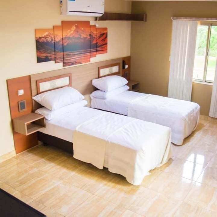 Austral Hotel Dos de Mayo Zewnętrze zdjęcie